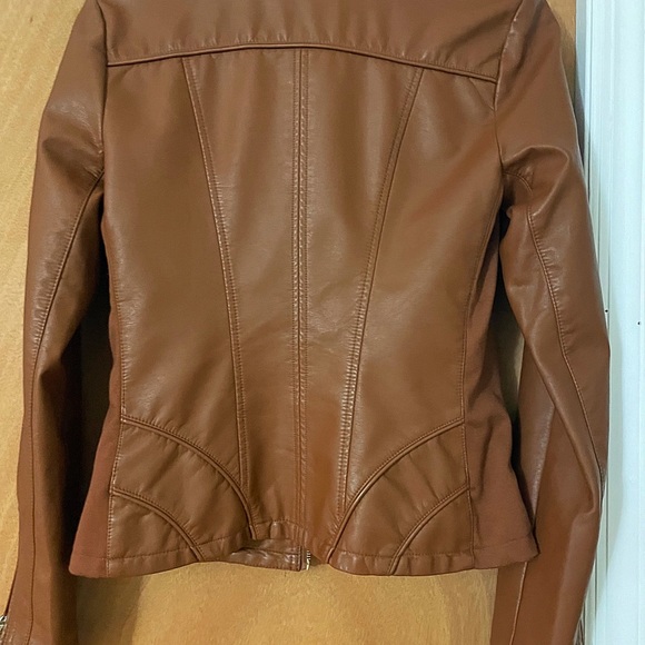 Leather Jacket - Picture 4 of 6